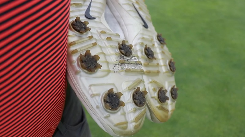 How To Remove Spikes From Golf Shoes